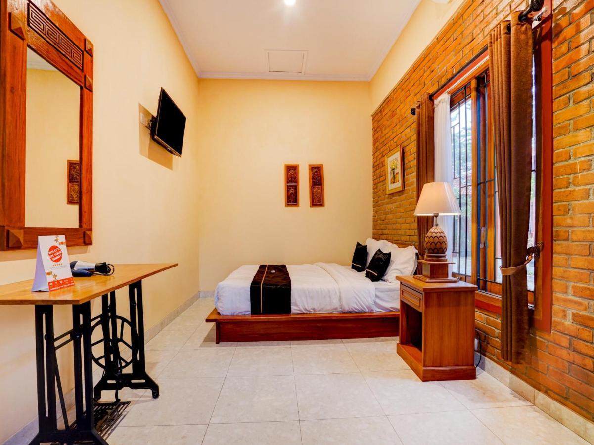 Super Oyo Collection O 90265 Cempoko Mulyo Homestay Syariah Tugu ภายนอก รูปภาพ